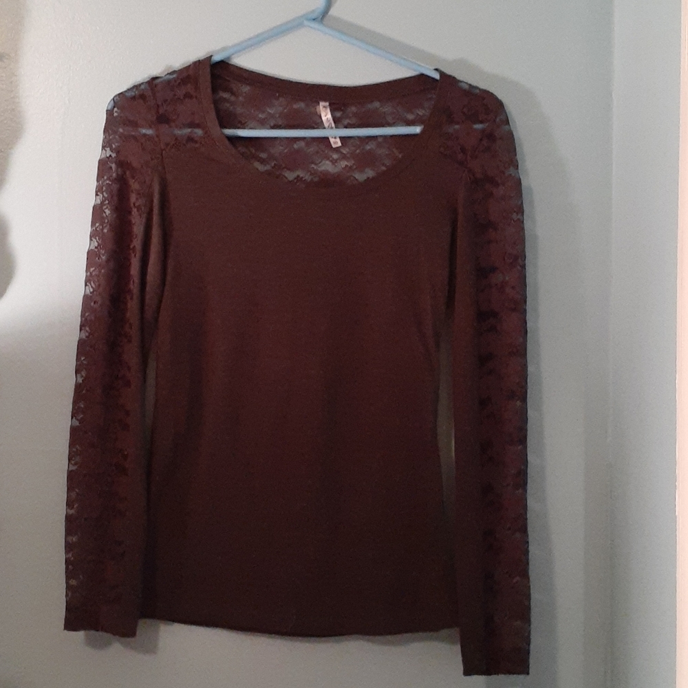 Long sleeve top